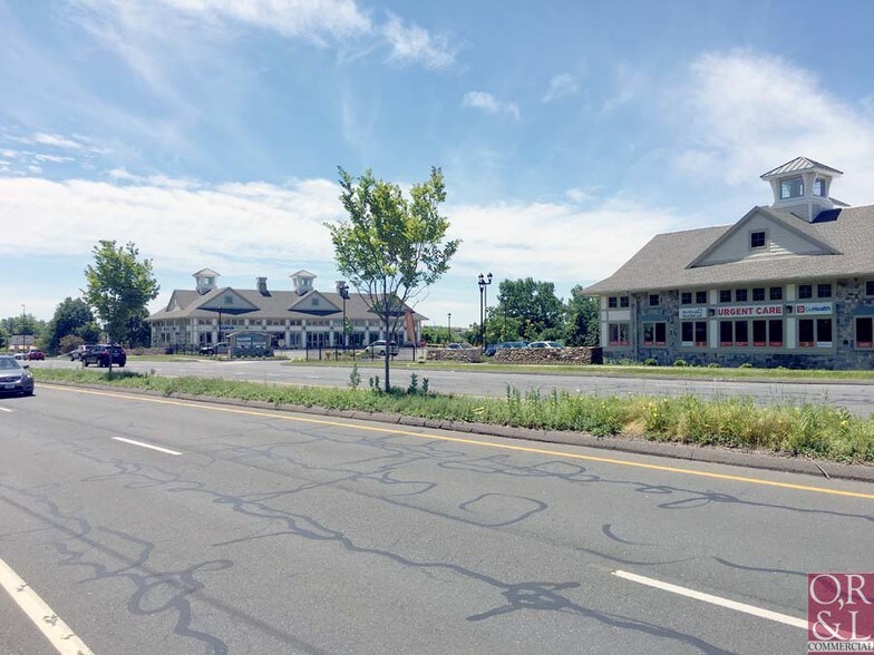 More Photos Of 1 Buckland Rd, South Windsor Freestanding For Lease