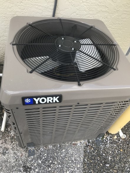 More Photos Of 8221-8239 Blaikie Ct, Sarasota Warehouse For Sale