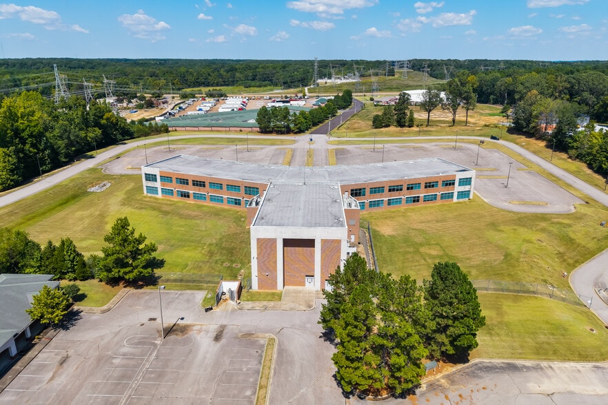 More Photos Of 2800 Grays Creek Dr, Arlington Office For Sale