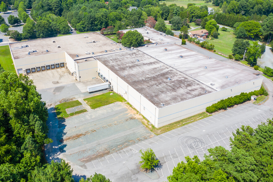 Primary Photo Of 144 Old Lystra Rd, Chapel Hill Distribution For Lease