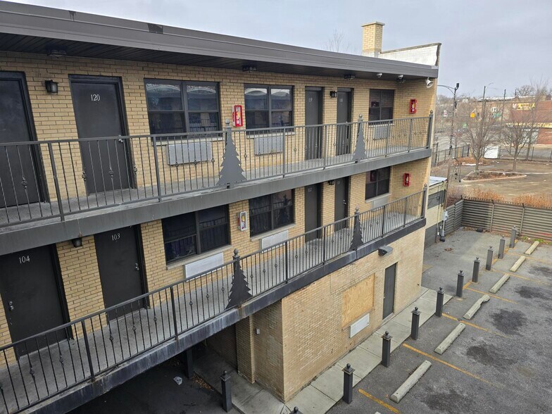 More Photos Of 7621 S Cottage Grove Ave, Chicago Hotel For Sale