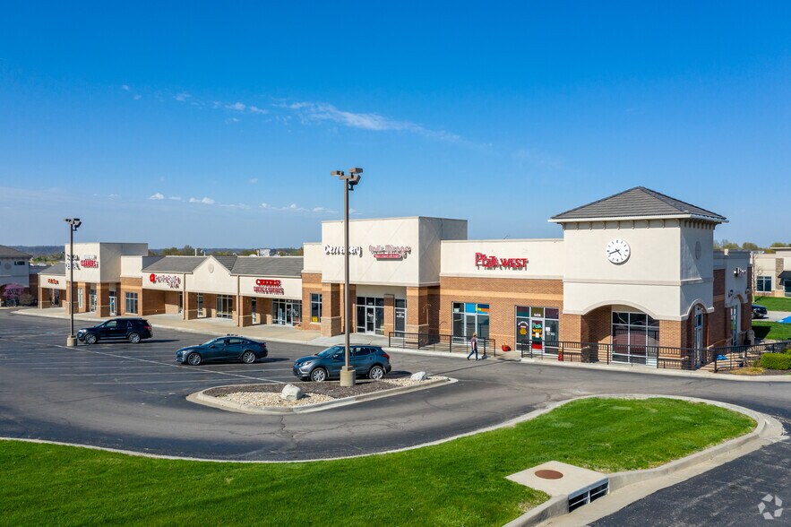 More Photos Of Johnson Dr @ Woodsonia Dr, Shawnee Unknown For Lease