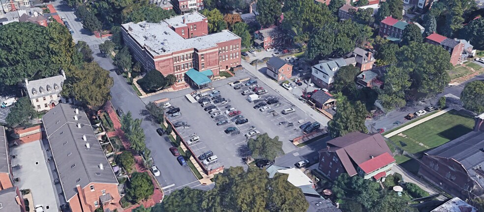 More Photos Of 21 W Washington St, West Chester Office Residential For Lease