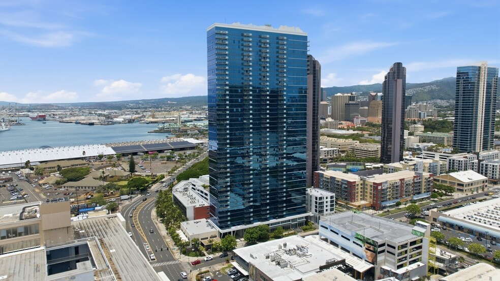 More Photos Of , Honolulu Multifamily For Sale