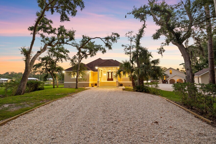 More Photos Of 104 George Ellis Pt, Freeport Land For Sale