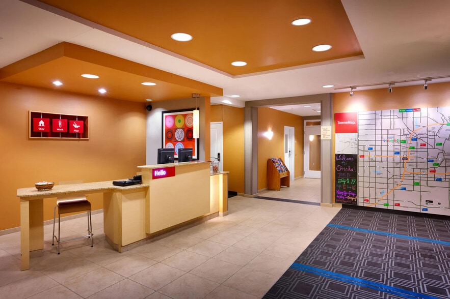 More Photos Of 10865 W Dodge Rd, Omaha Hotel For Sale