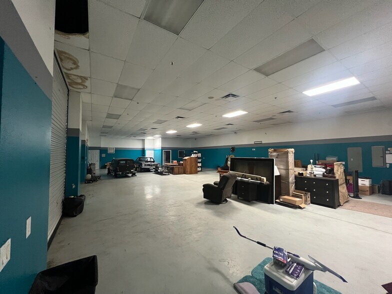 More Photos Of 947 Beville Rd, South Daytona Warehouse For Sale