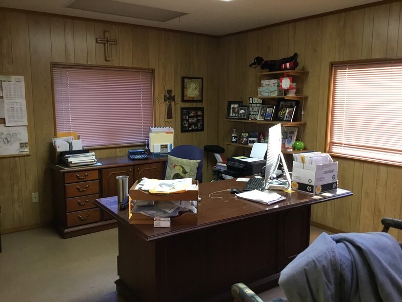 More Photos Of 1462 FM 2199, Marshall Warehouse For Sale