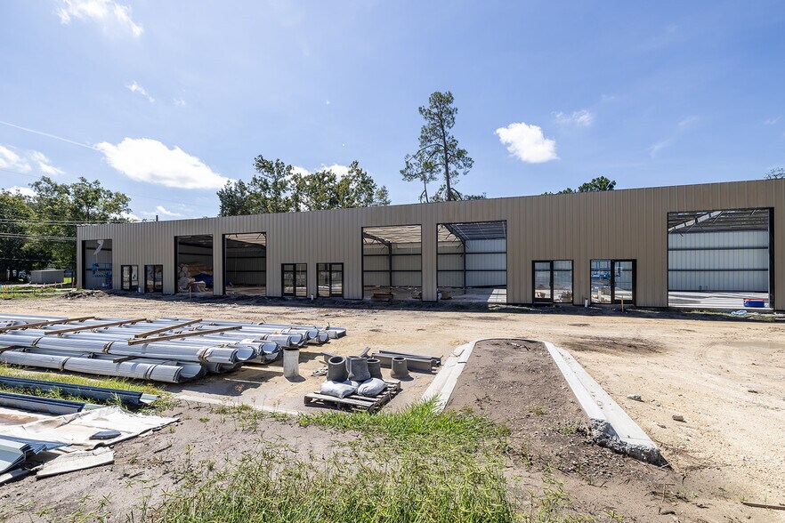 More Photos Of 4586 Sunbeam Rd, Jacksonville Flex For Lease