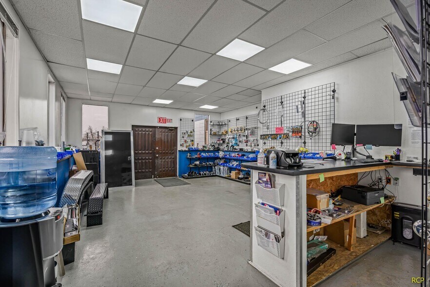 More Photos Of 53026 NW Thornton Dr, Scappoose Warehouse For Sale