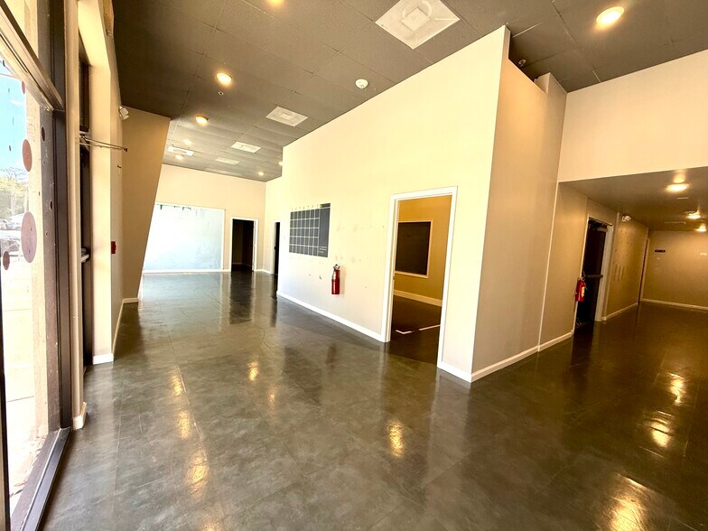 More Photos Of 616 State Road 13, Saint Johns General Retail For Lease