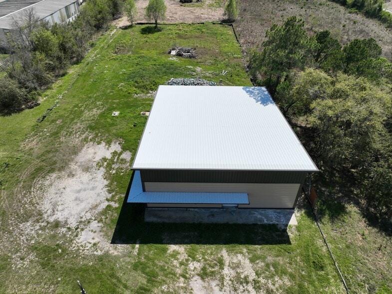More Photos Of 7304 I-10 E, Baytown Storefront Retail Office For Sale