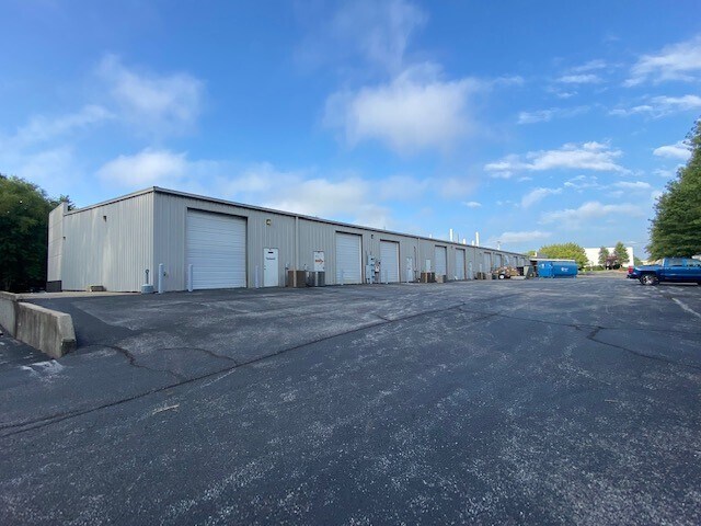 More Photos Of 2709 SE Otis Corley Dr, Bentonville Flex For Sale