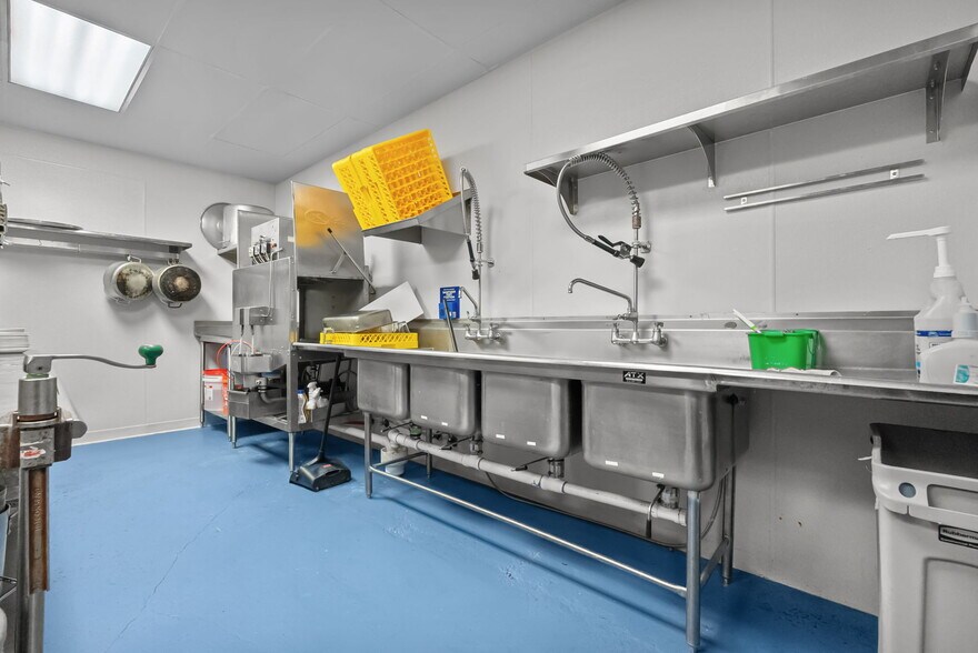 More Photos Of 983 N Highway 123 Byp, Seguin Restaurant For Sale