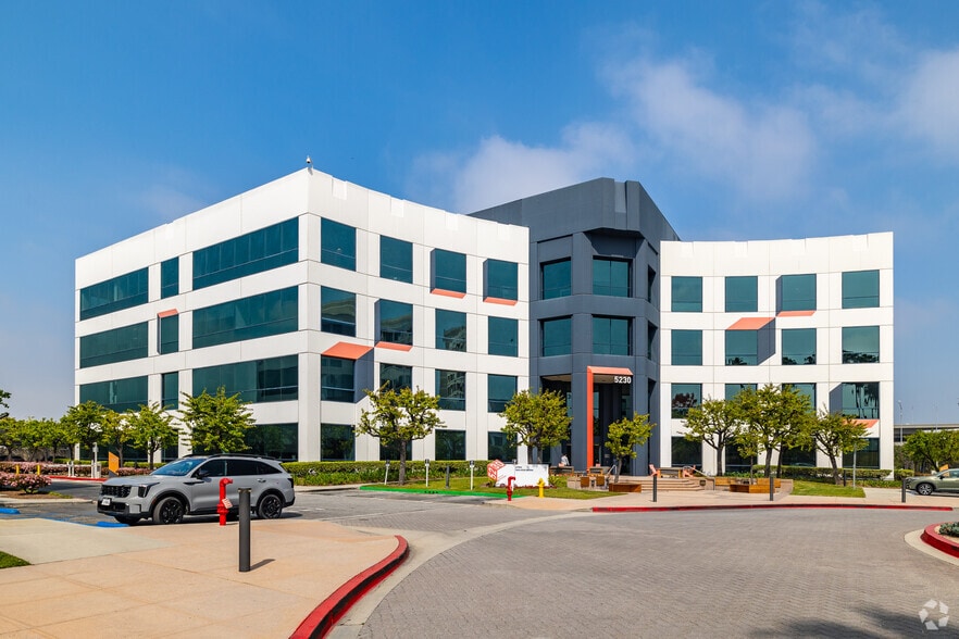 More Photos Of 5230 Pacific Concourse Dr, Los Angeles Medical For Lease