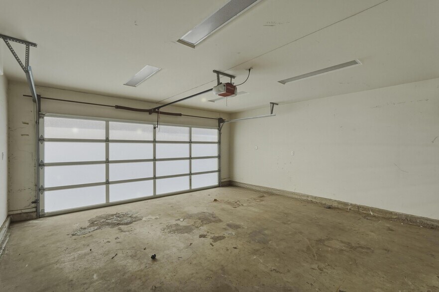 More Photos Of 137 Arena St, El Segundo Flex For Sale