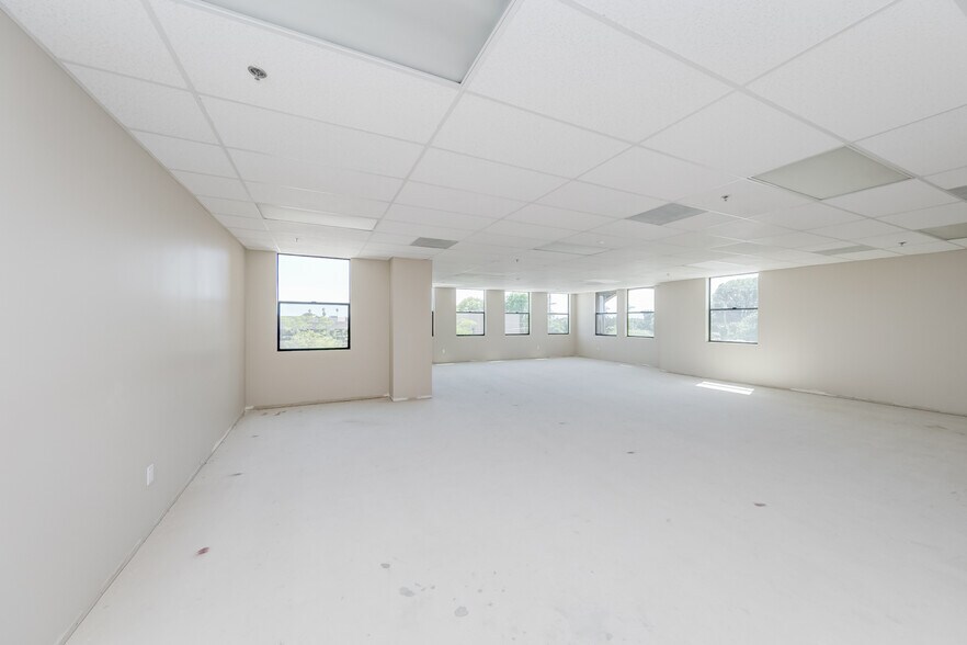 More Photos Of 1320 E Las Tunas Dr, San Gabriel Medical For Lease