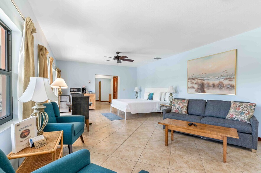 More Photos Of 97850 Overseas Hwy, Key Largo Hotel For Sale