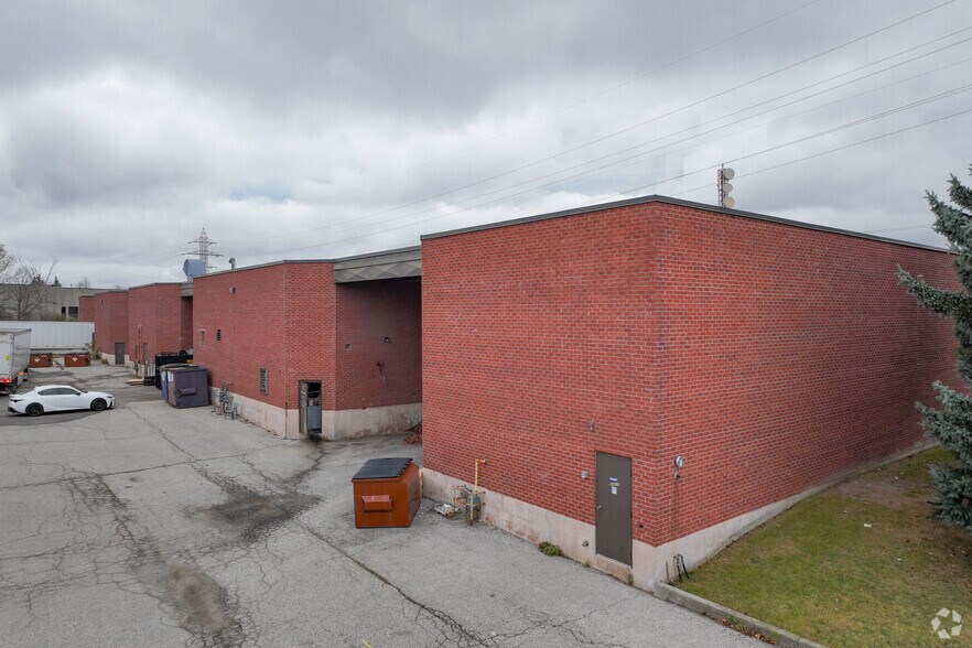 More Photos Of 145 Riviera Dr, Markham Manufacturing For Lease