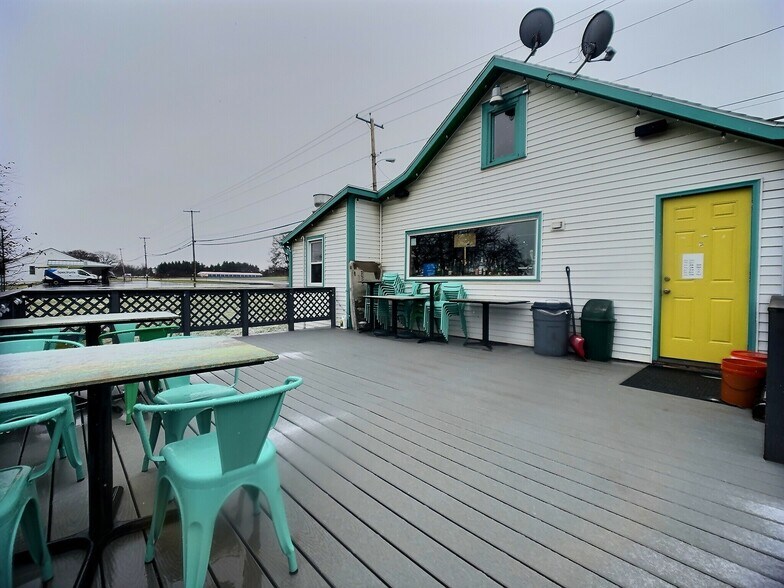 More Photos Of 5609 E Main St, Batavia Restaurant For Sale