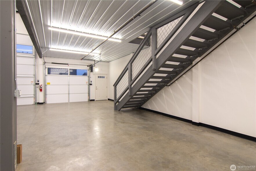 More Photos Of 1986 Baltic Way, Ferndale Research And Development For Sale