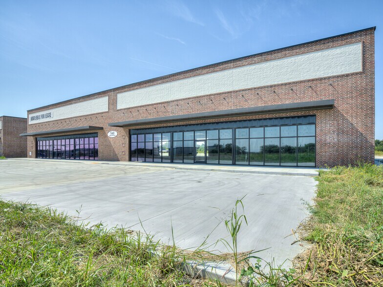 More Photos Of 548 W 125th Pl S, Glenpool Storefront Retail Office For Lease