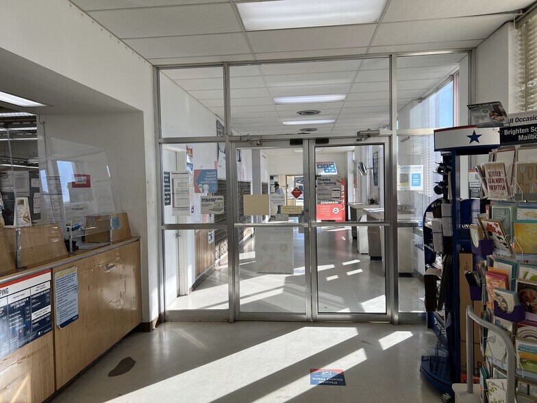 More Photos Of 14 N Third St, Bay Springs Post Office For Sale