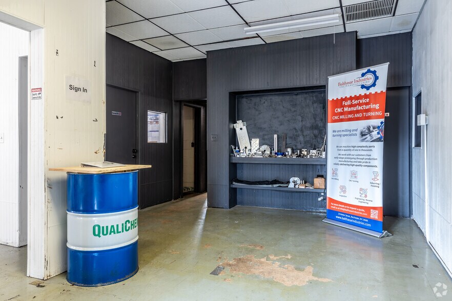 More Photos Of 25-45 Rutter St, Rochester Warehouse For Sale