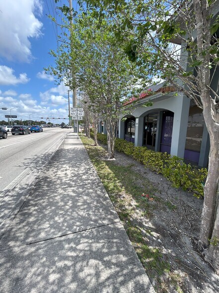 More Photos Of 5906-5972 Pembroke Rd, Hollywood Unknown For Lease
