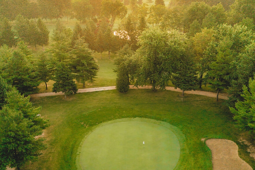 More Photos Of 324183 Mount Elgin Rd, South-West Oxford Golf Course Driving Range For Sale