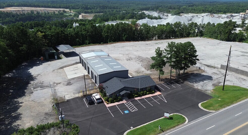 More Photos Of 13161 Veterans Memorial Hwy, Douglasville Industrial For Sale