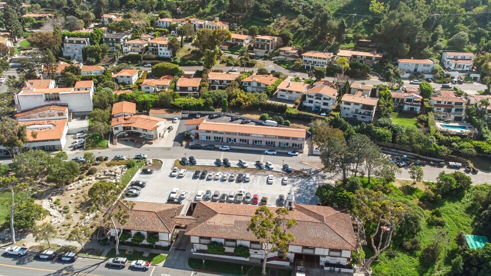 More Photos Of 316-348 Tejon Pl, Palos Verdes Estates Storefront Retail Office For Sale