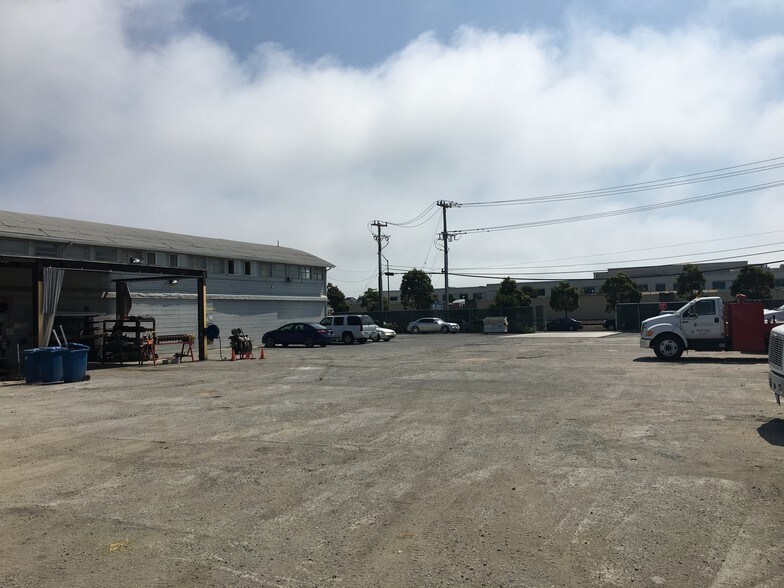 More Photos Of 1961 Meeker Ave, Richmond Warehouse For Lease