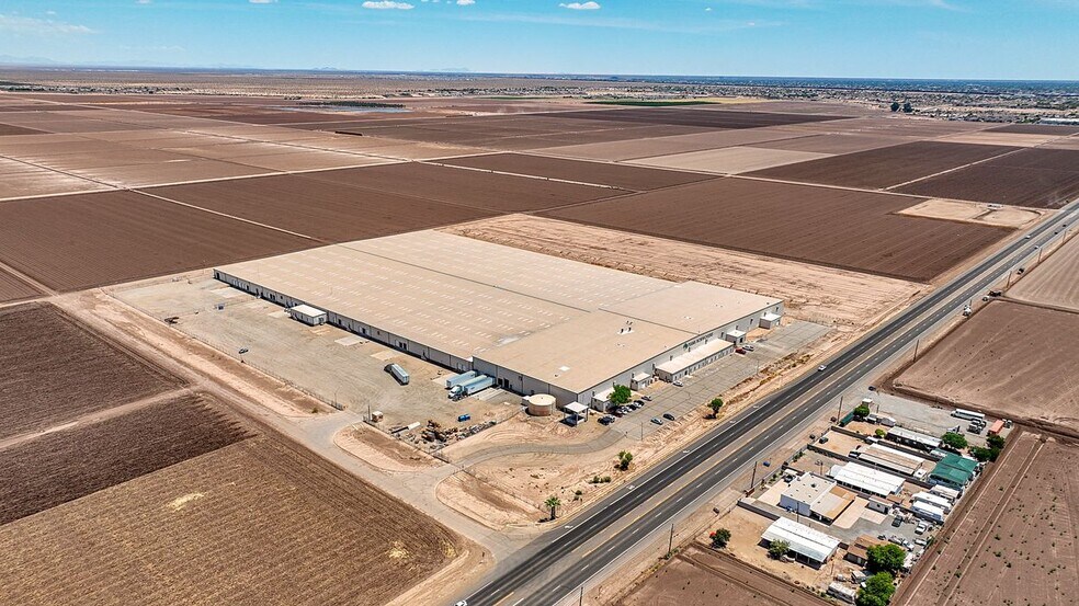 More Photos Of 2801 N Main St, San Luis Warehouse For Sale