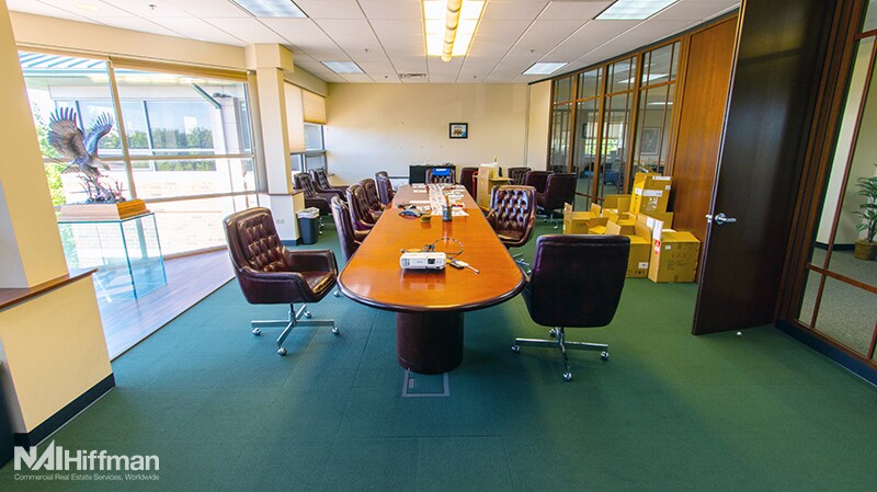 More Photos Of 2500 Lehigh Ave, Glenview Flex For Lease