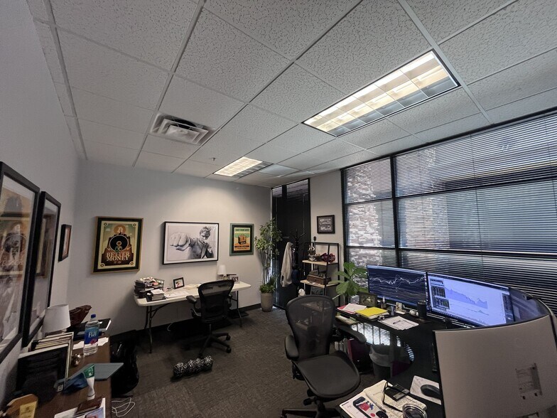 More Photos Of 9865 E Bell Rd, Scottsdale Office For Lease