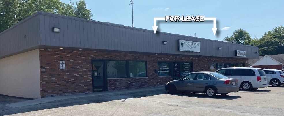 More Photos Of 313 E Calumet St, Appleton Freestanding For Lease