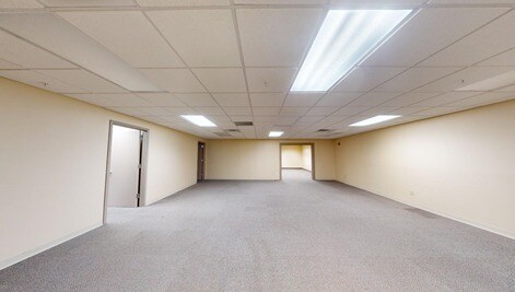 More Photos Of 37 Ramland Rd, Orangeburg Office For Lease