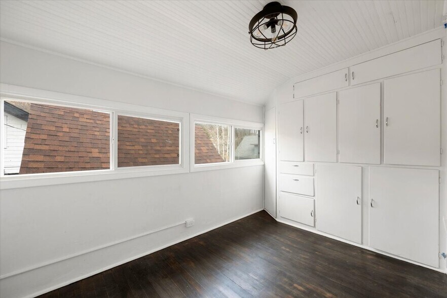 More Photos Of , Manitou Springs Unknown For Sale