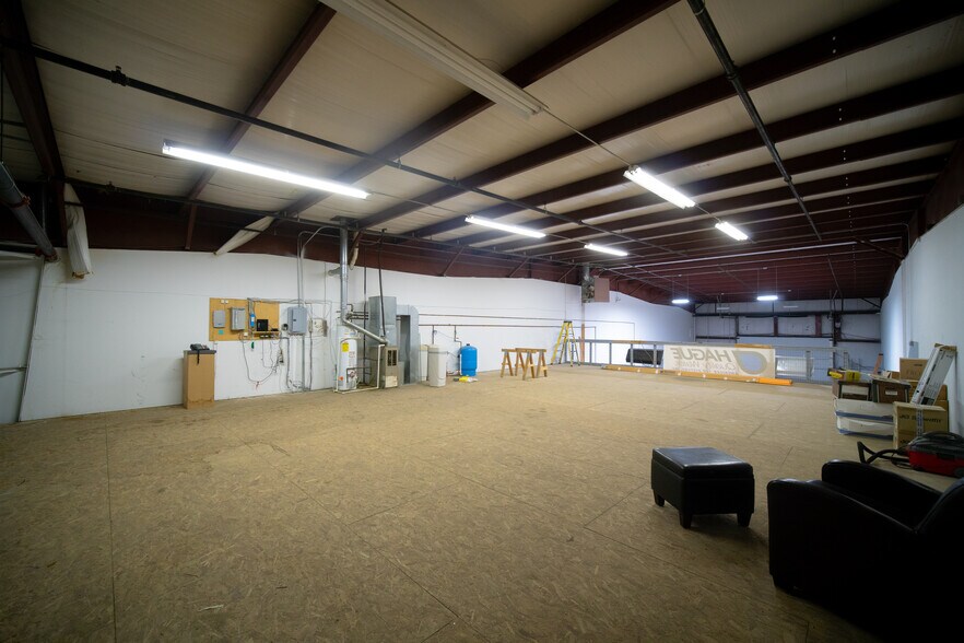 More Photos Of 19201-19245 S Blackhawk Pky, Mokena Industrial For Sale