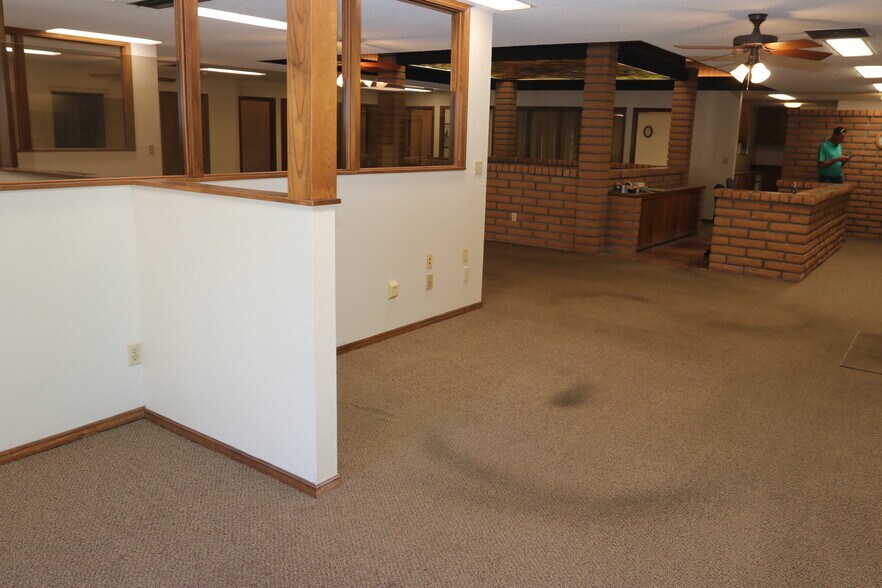 More Photos Of 428 E Southern Ave, Tempe Office For Sale