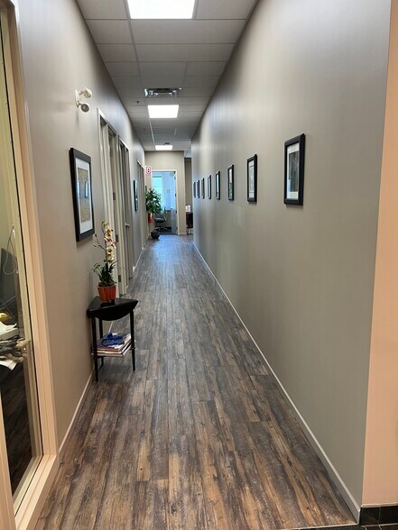 Primary Photo Of 4960 Rue Levy, Saint-Laurent Unknown For Lease