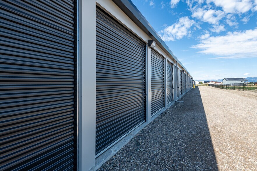 More Photos Of 61 Silos rd, Townsend Self Storage For Lease