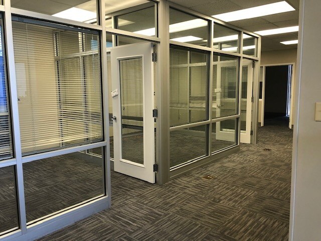 More Photos Of 2445 Onslow Dr, Jacksonville Bank For Sale