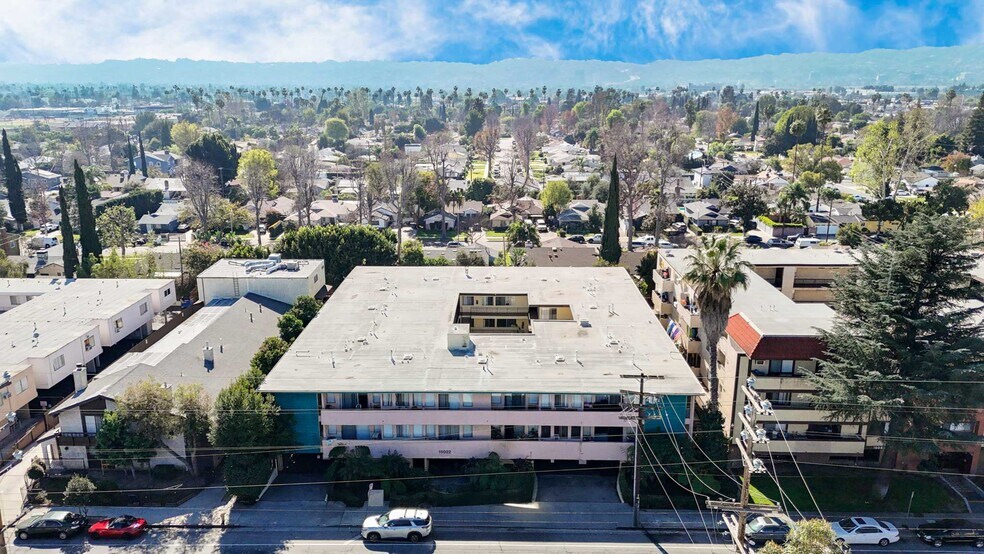 More Photos Of 15022 Vanowen St, Van Nuys Apartments For Sale