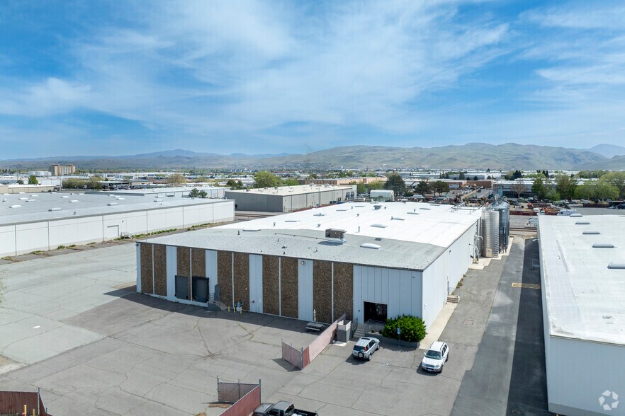 More Photos Of 1150 Southern Way, Sparks Warehouse For Lease