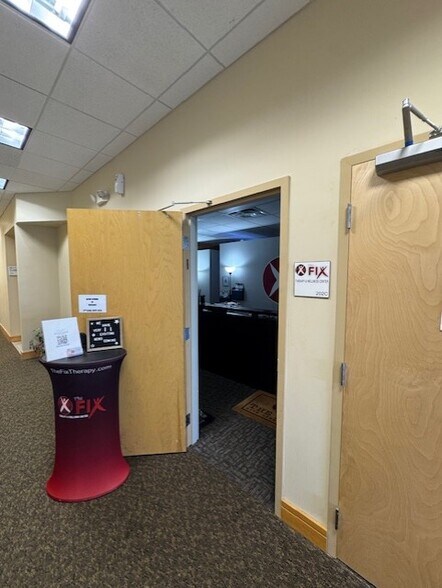 More Photos Of 7341 Office Park Pl, Melbourne Office Residential For Lease