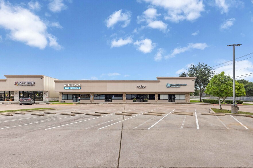 More Photos Of 391 Columbia Memorial Pky, League City Unknown For Lease