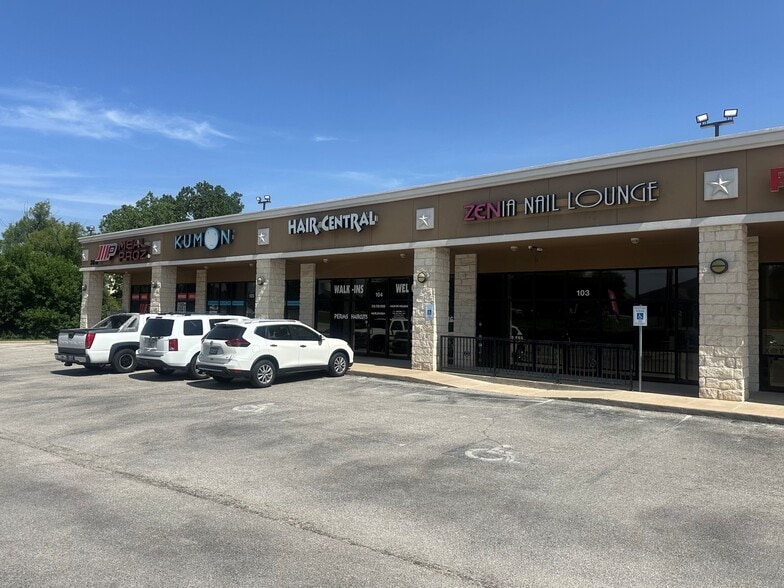 Primary Photo Of 3810 Gattis School Rd, Round Rock Freestanding For Lease