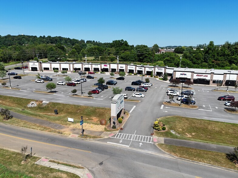 More Photos Of 2231-2263 Sandstone Dr, Morristown Storefront For Sale